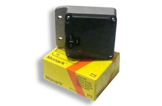 RELAY UNIVERSAL 24v. MONARK